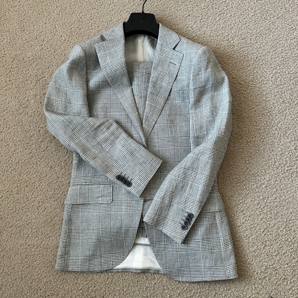 Pure Line Checked Grey Lazio Suit | Suit Supply